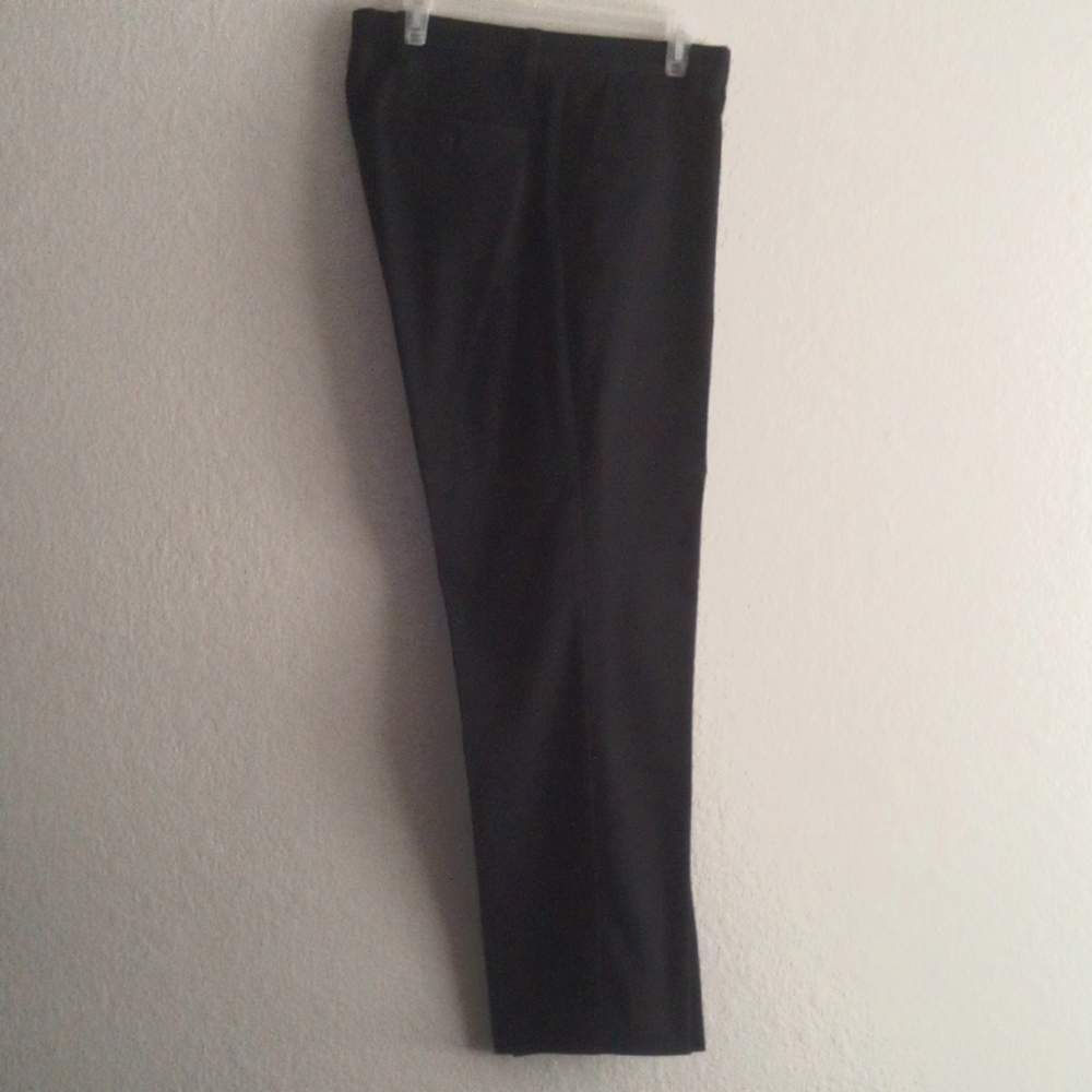 Dockers waist size 36 length 32 the Dockers are black and very good condition.